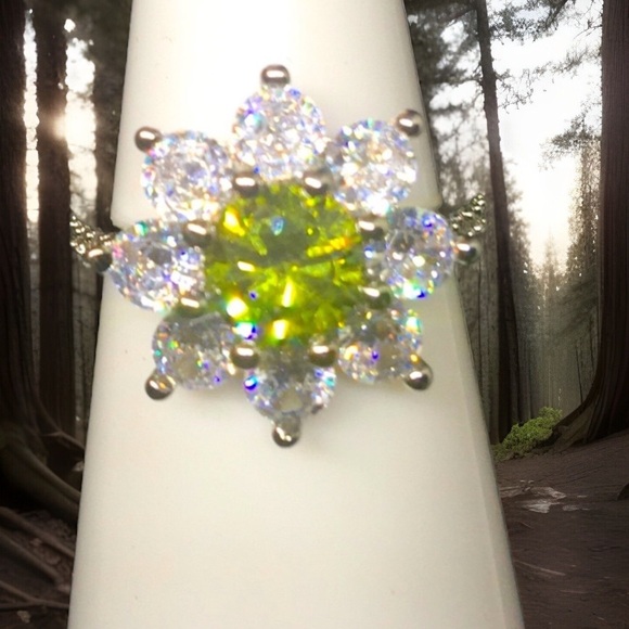 Natural Peridot & Sapphire Floral Sterling Silver Ring - Picture 5 of 12